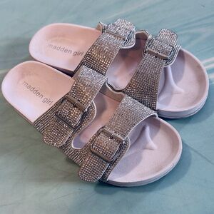 Madden Girl Sparkling Double-Buckle Slide Sandals - white & Silver🤩 size 8 / 38